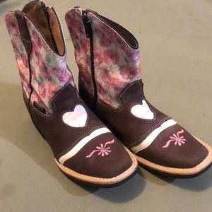 CARRETA Brown color leather girls boots size 13”